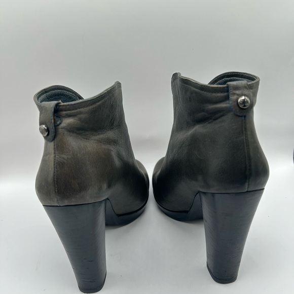 Stuart Weitzman Gray Green  Leather Platform Heels Ankle Bootie Women's size 8.5 - Picture 10 of 13